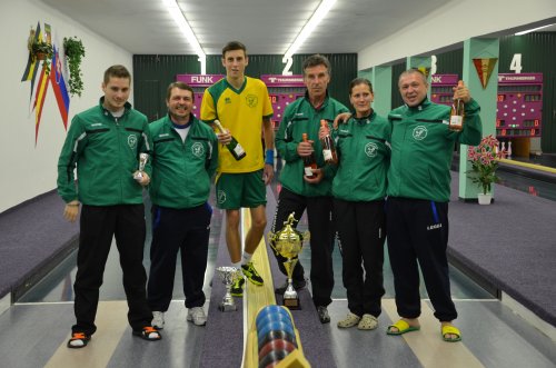 Víťazné družstvo kolkárov TJ Rakovice 21-15-rakovice